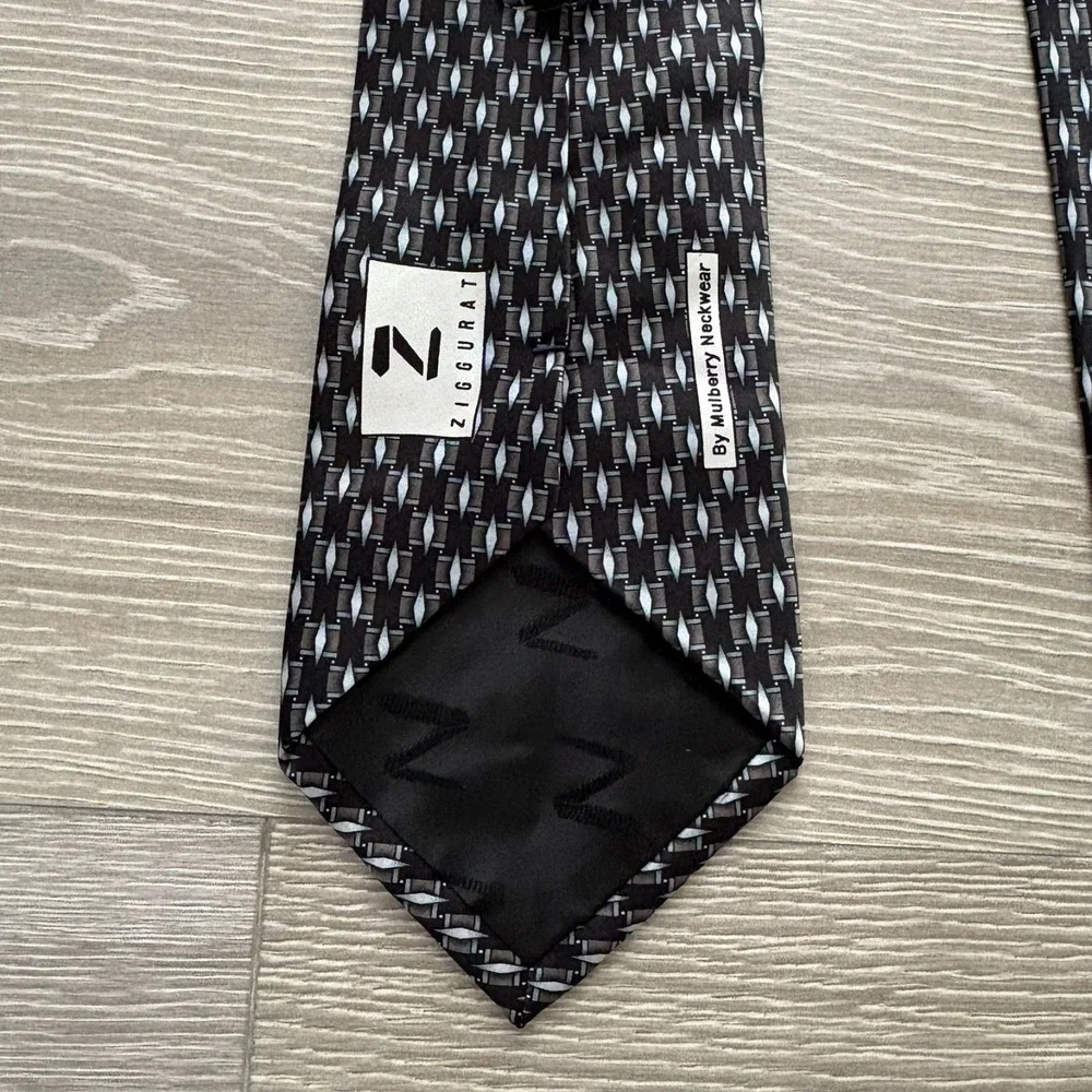 Ziggurat By Mulberry Neckwear Mens Black White‎ Geometric Classic Silk Neck Tie